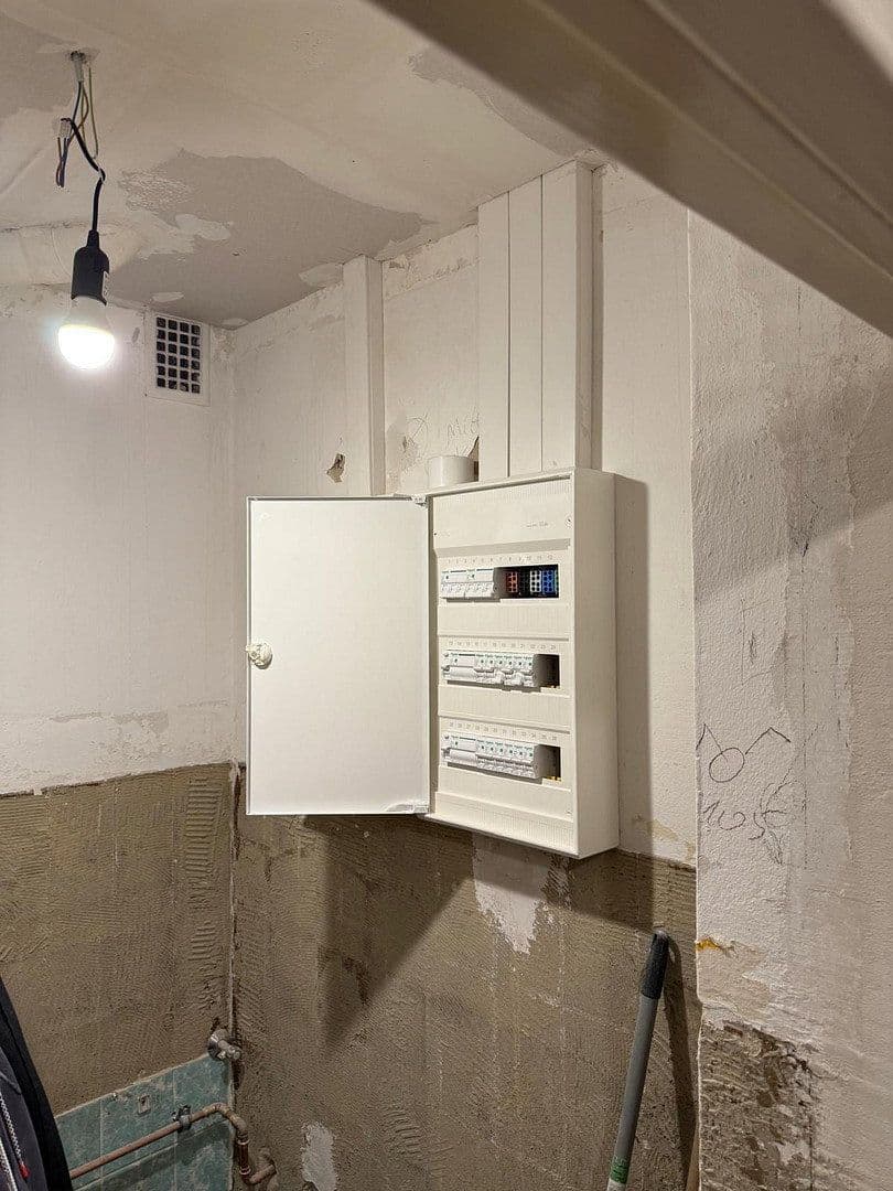 Predaj bytu 3-izbový 86 m², Berlin, Berlín Predaj bytu 3-izbový 86 m², Berlin, Berlín