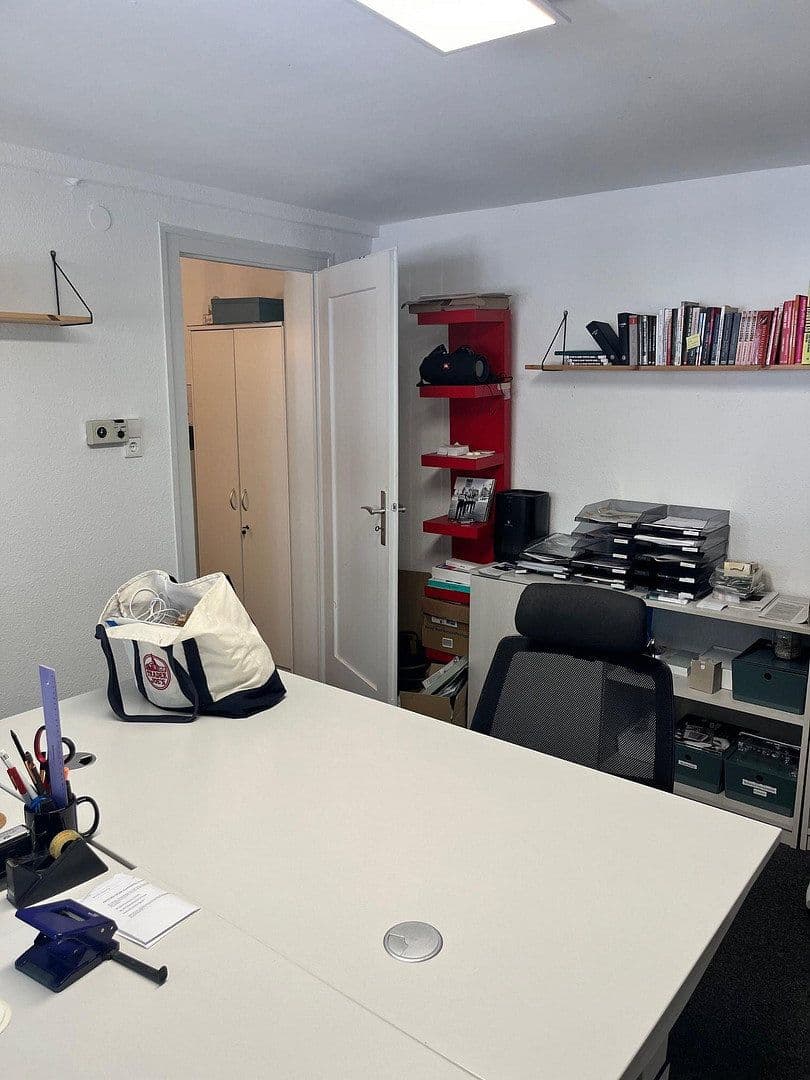 Prenájom kancelárie 50 m², Schützenstraße 11, Stuttgart, Bádensko-Wurttembersko Prenájom kancelárie 50 m², Schützenstraße 11, Stuttgart, Bádensko-Wurttembersko