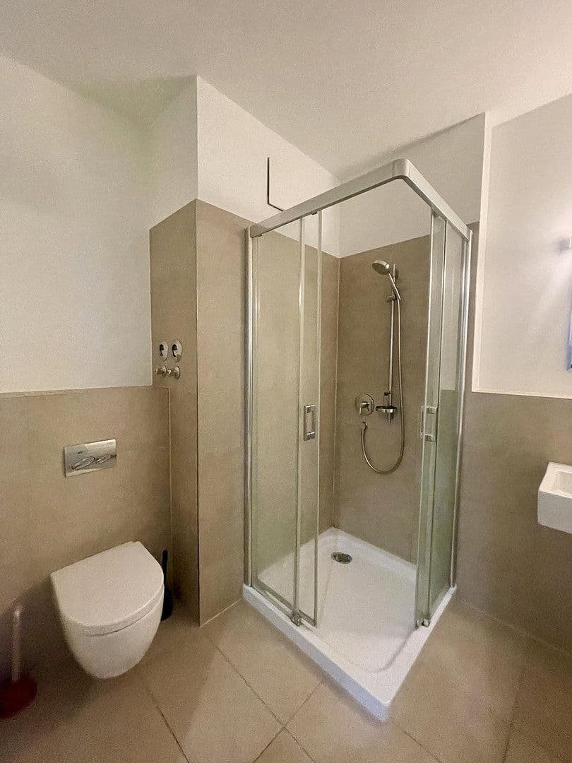 Predaj bytu 2-izbový 40 m², Chausseestr 108, Berlin, Berlín Predaj bytu 2-izbový 40 m², Chausseestr 108, Berlin, Berlín