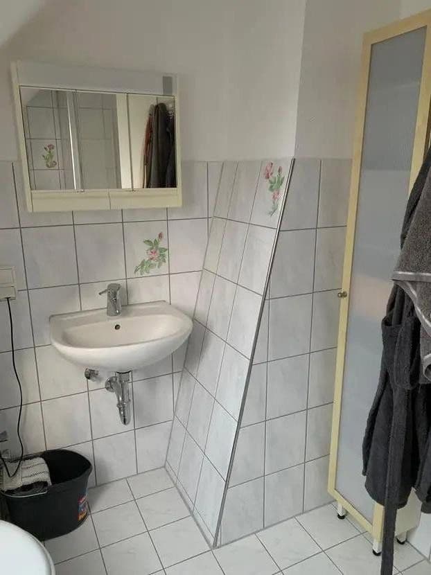 Prenájom bytu 1-izbový 35 m², Lassallestr. 17, Knielingen, Bádensko-Wurttembersko Prenájom bytu 1-izbový 35 m², Lassallestr. 17, Knielingen, Bádensko-Wurttembersko