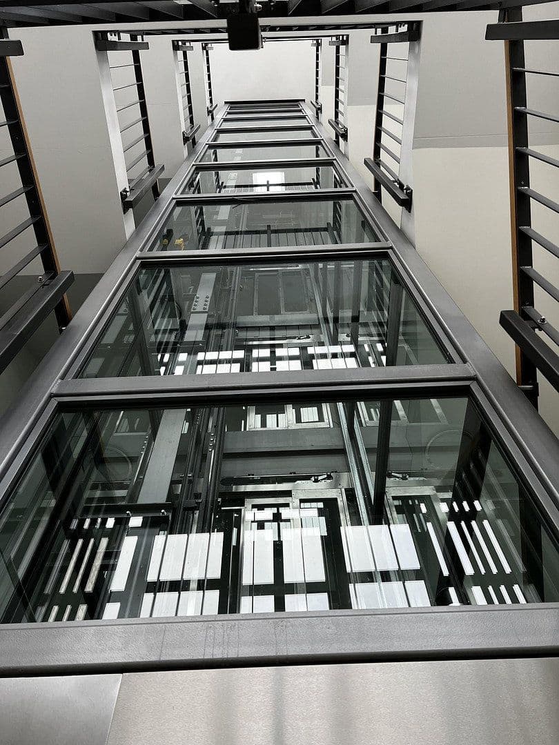 Predaj bytu 4-izbový 174 m², Frankfurt, Hesensko Predaj bytu 4-izbový 174 m², Frankfurt, Hesensko