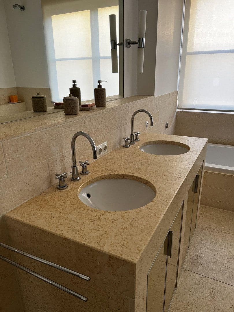 Predaj bytu 4-izbový 174 m², Frankfurt, Hesensko Predaj bytu 4-izbový 174 m², Frankfurt, Hesensko