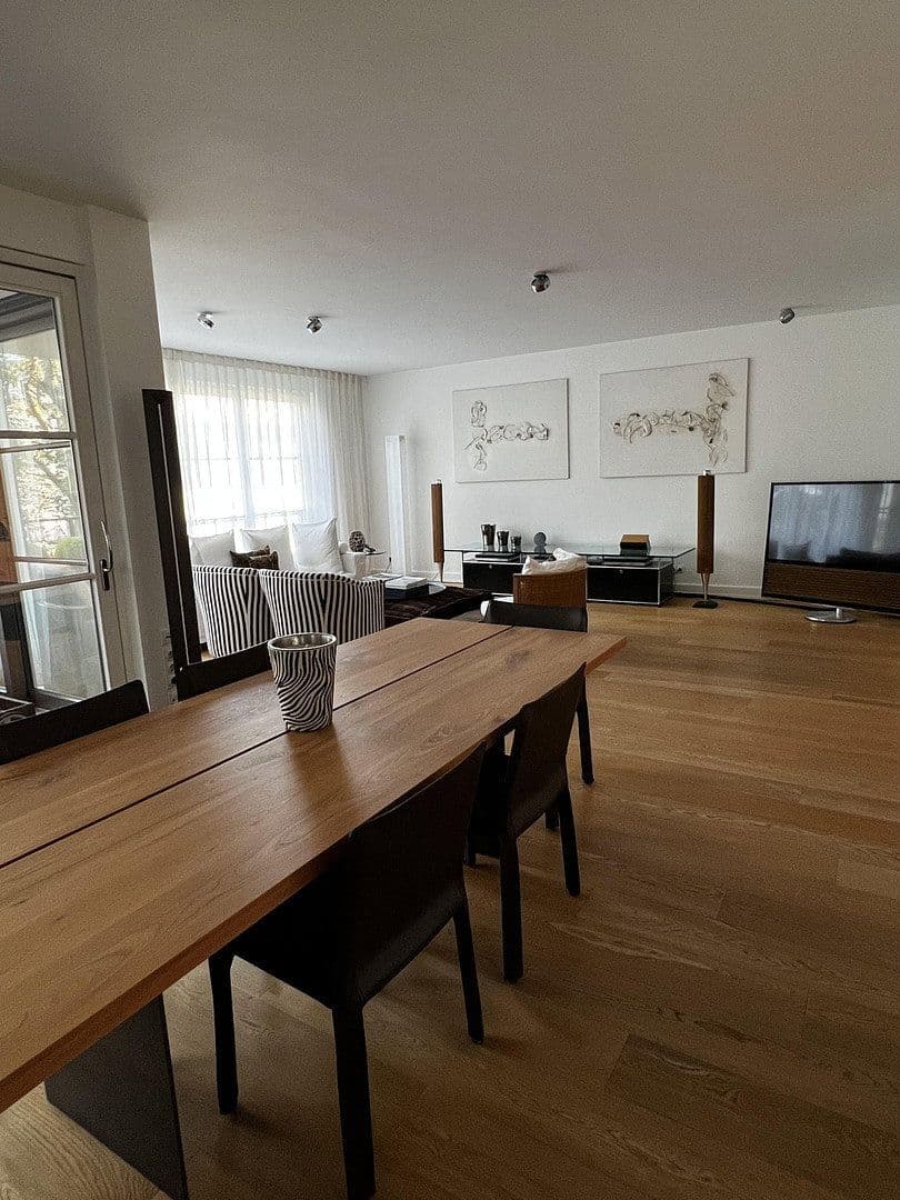 Predaj bytu 4-izbový 174 m², Frankfurt, Hesensko Predaj bytu 4-izbový 174 m², Frankfurt, Hesensko