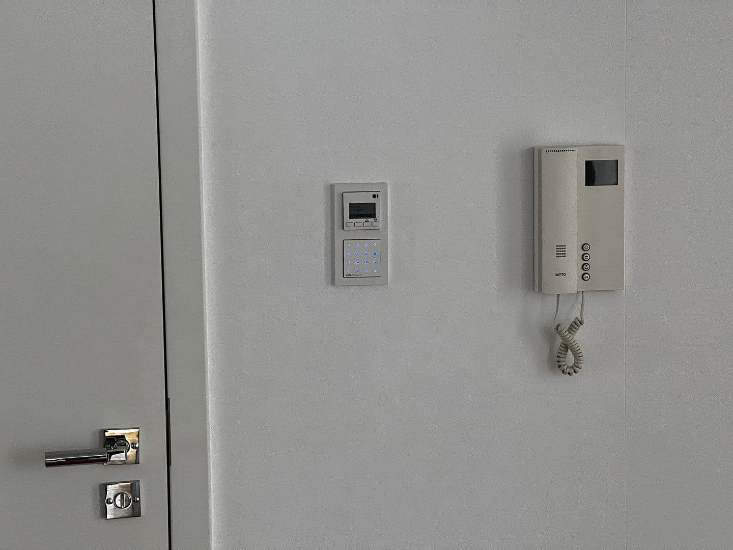 Predaj bytu 4-izbový 174 m², Frankfurt, Hesensko Predaj bytu 4-izbový 174 m², Frankfurt, Hesensko