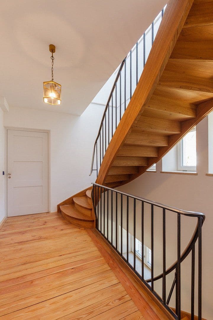 Prenájom bytu 2-izbový 95 m², Rosenstraße 5, Großhesselohe, Bavorsko Prenájom bytu 2-izbový 95 m², Rosenstraße 5, Großhesselohe, Bavorsko