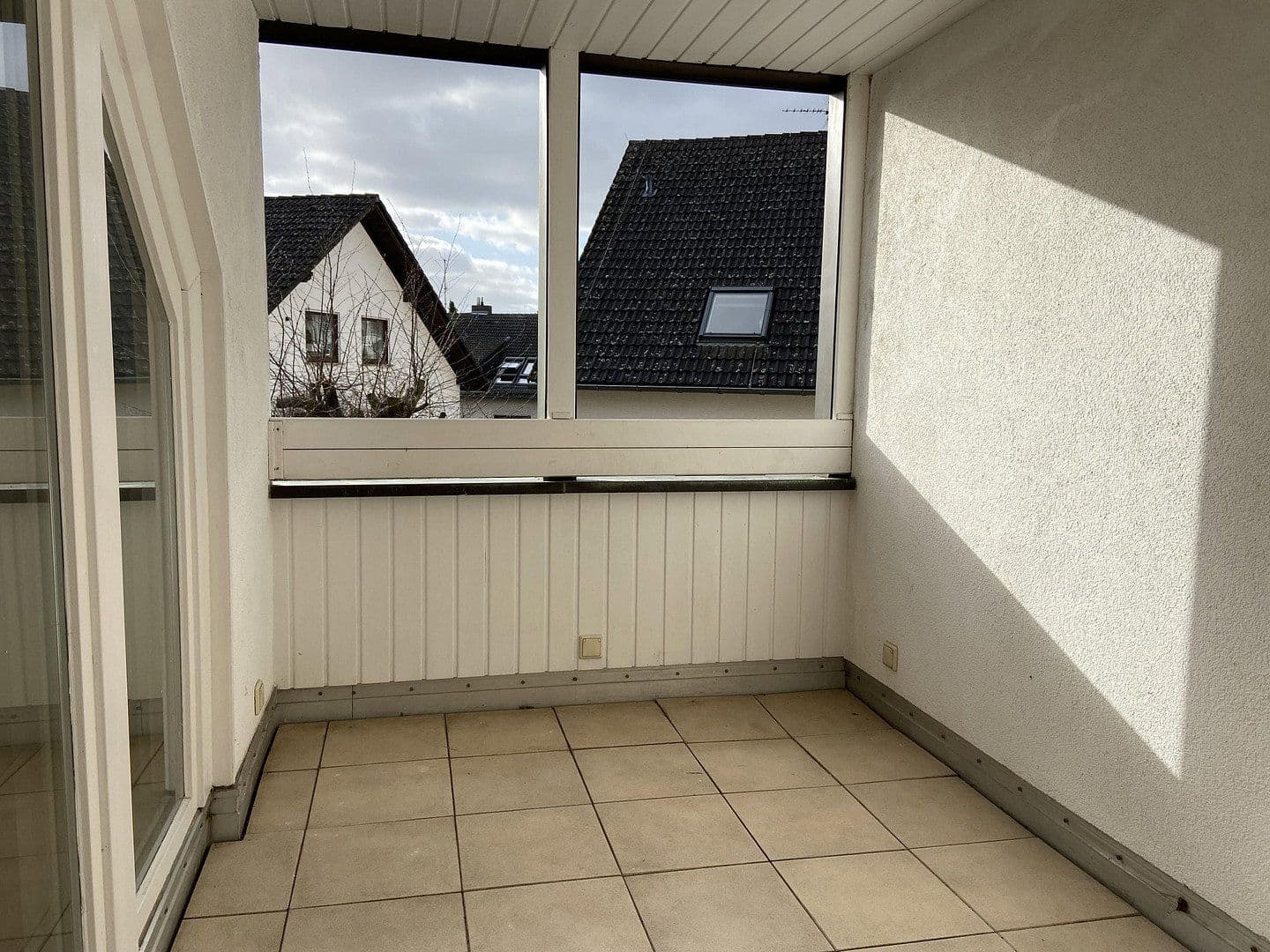 Predaj domu 209 m², pozemek 369 m², Wiesbaden, Hesensko Predaj domu 209 m², pozemek 369 m², Wiesbaden, Hesensko