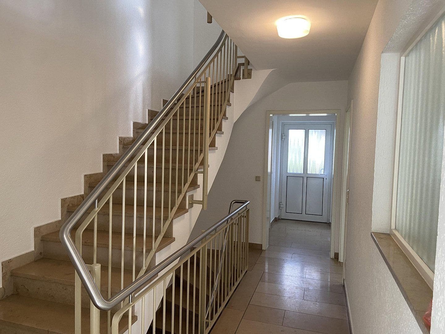 Predaj domu 209 m², pozemek 369 m², Wiesbaden, Hesensko Predaj domu 209 m², pozemek 369 m², Wiesbaden, Hesensko