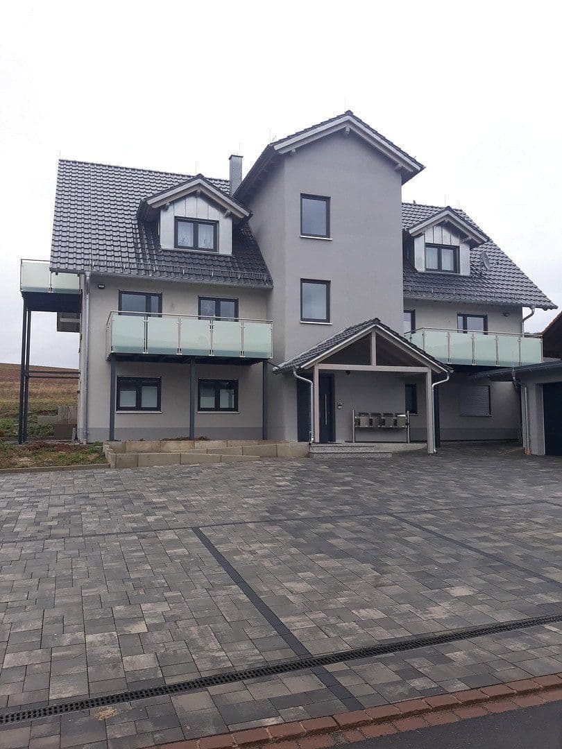 Prenájom bytu 2-izbový 70 m², Frauenschuhweg 10, Wertheim, Bádensko-Wurttembersko Prenájom bytu 2-izbový 70 m², Frauenschuhweg 10, Wertheim, Bádensko-Wurttembersko