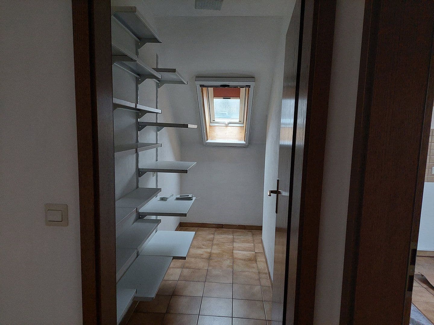 Prenájom bytu 4-izbový 109 m², Akazienweg, Haßmersheim, Bádensko-Wurttembersko Prenájom bytu 4-izbový 109 m², Akazienweg, Haßmersheim, Bádensko-Wurttembersko