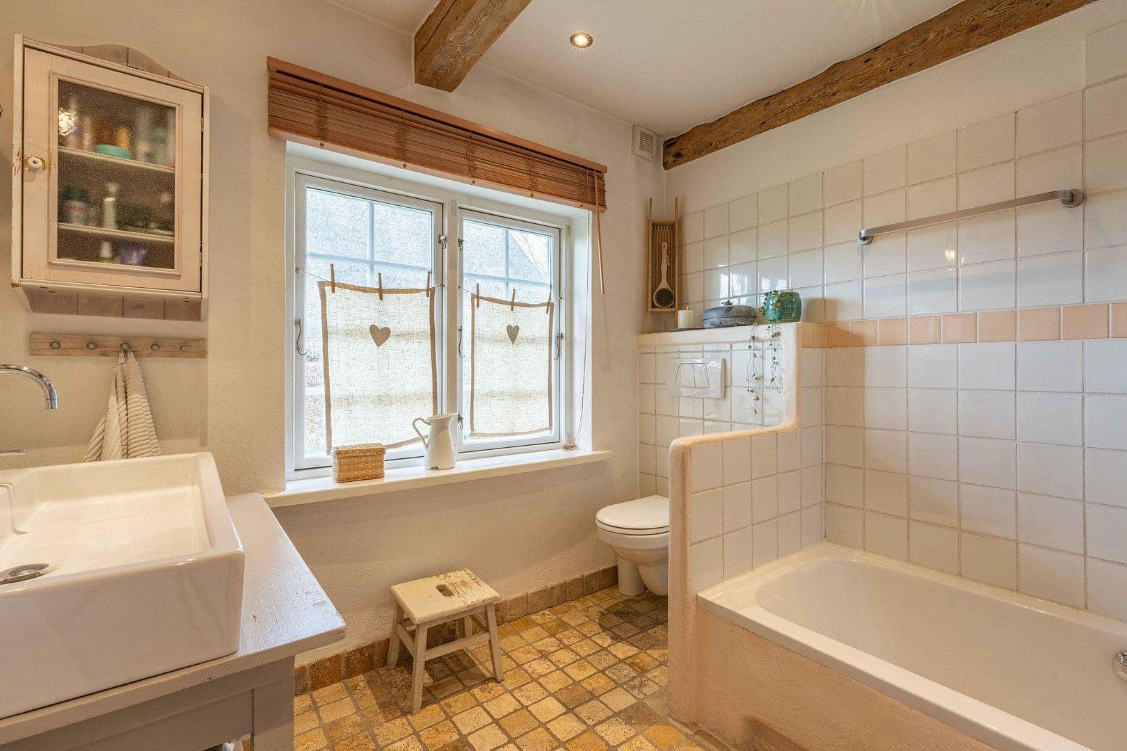 Predaj domu 312 m², pozemek 3.630 m², Beschendorf, Šlezvicko-Holštajnsko Predaj domu 312 m², pozemek 3.630 m², Beschendorf, Šlezvicko-Holštajnsko