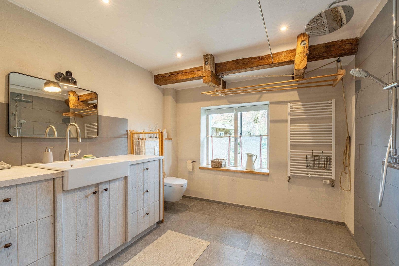 Predaj domu 312 m², pozemek 3.630 m², Beschendorf, Šlezvicko-Holštajnsko Predaj domu 312 m², pozemek 3.630 m², Beschendorf, Šlezvicko-Holštajnsko