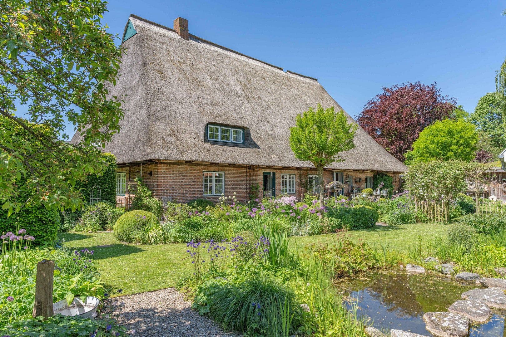 Predaj domu 312 m², pozemek 3.630 m², Beschendorf, Šlezvicko-Holštajnsko Predaj domu 312 m², pozemek 3.630 m², Beschendorf, Šlezvicko-Holštajnsko