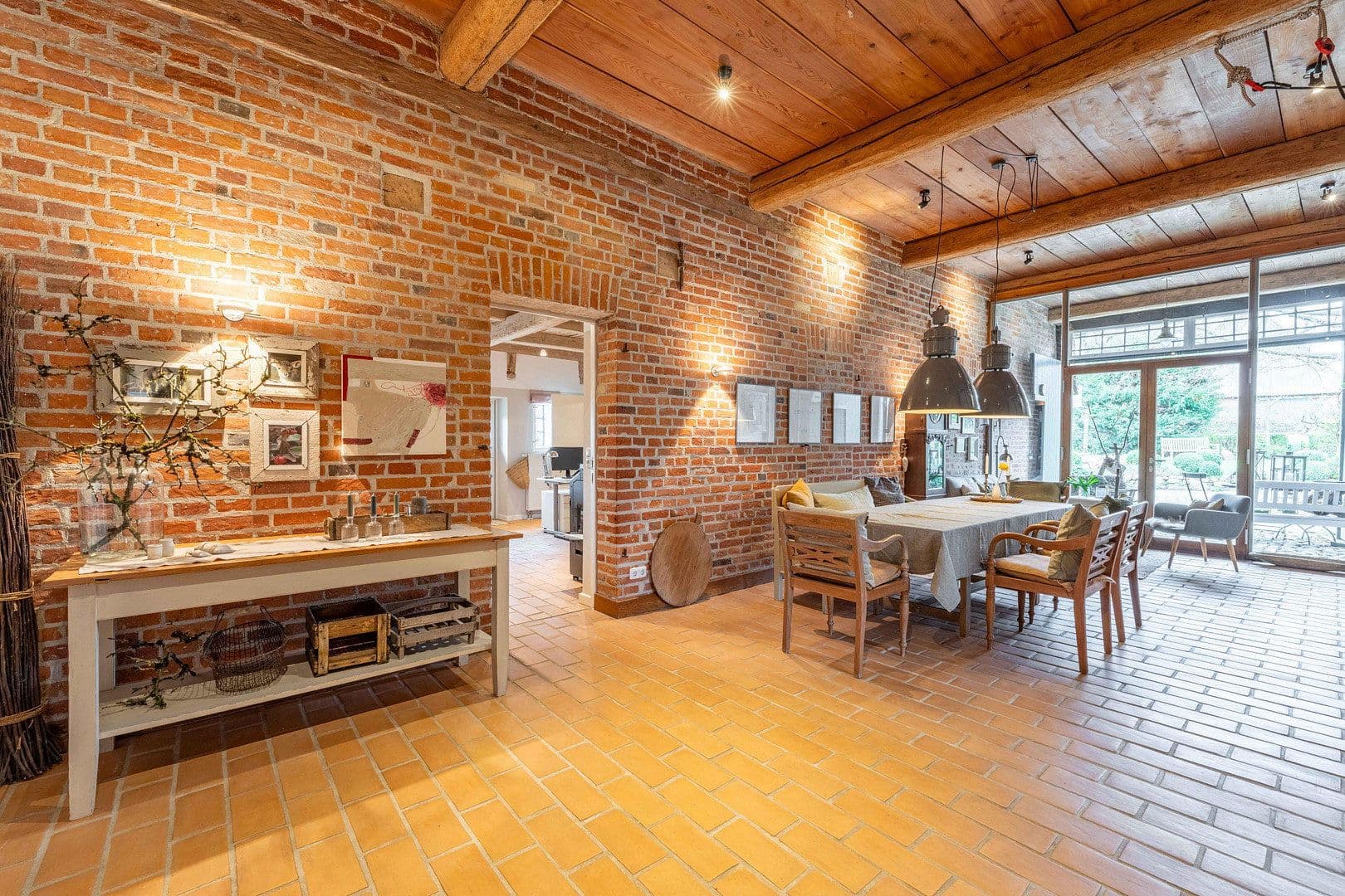 Predaj domu 312 m², pozemek 3.630 m², Beschendorf, Šlezvicko-Holštajnsko Predaj domu 312 m², pozemek 3.630 m², Beschendorf, Šlezvicko-Holštajnsko