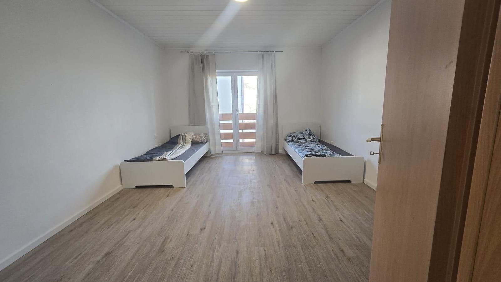 Prenájom domu 175 m², pozemek 500 m², Bahnhof Strasse 25, Dingolfing, Bavorsko Prenájom domu 175 m², pozemek 500 m², Bahnhof Strasse 25, Dingolfing, Bavorsko