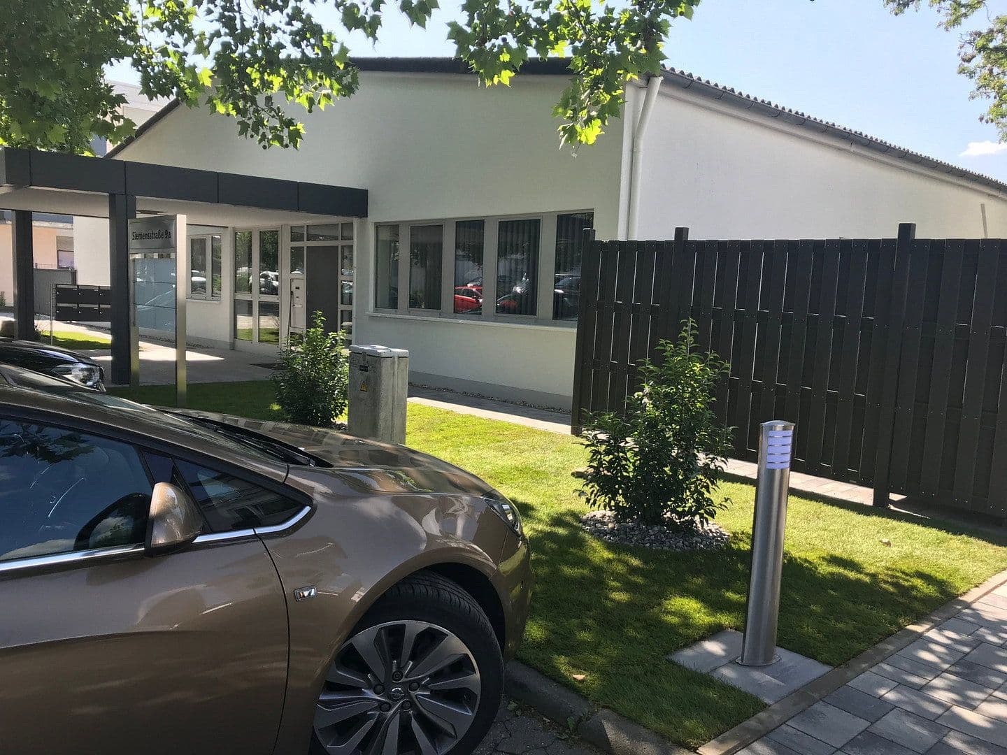 Prenájom kancelárie 100 m², Siemensstraße 9A, Wiesbaden, Hesensko Prenájom kancelárie 100 m², Siemensstraße 9A, Wiesbaden, Hesensko