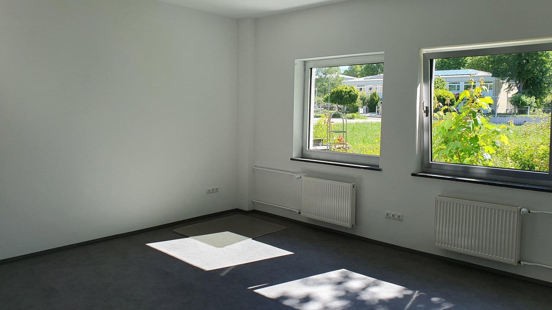 Prenájom kancelárie 2.000 m², Nagold, Bádensko-Wurttembersko Prenájom kancelárie 2.000 m², Nagold, Bádensko-Wurttembersko