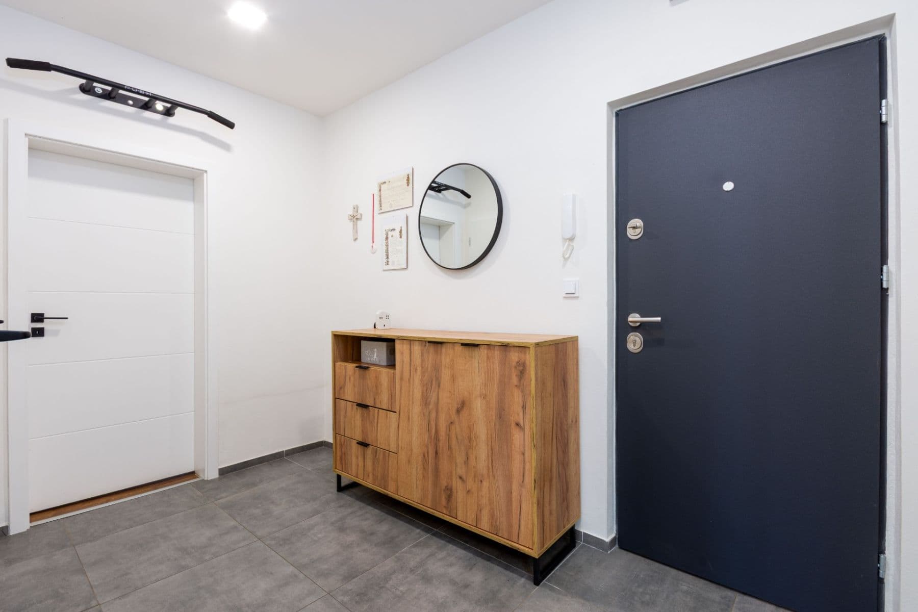 Predaj bytu 2-izbový 54 m², Marie Majerové, Ostrava, Moravskoslezský kraj Predaj bytu 2-izbový 54 m², Marie Majerové, Ostrava, Moravskoslezský kraj