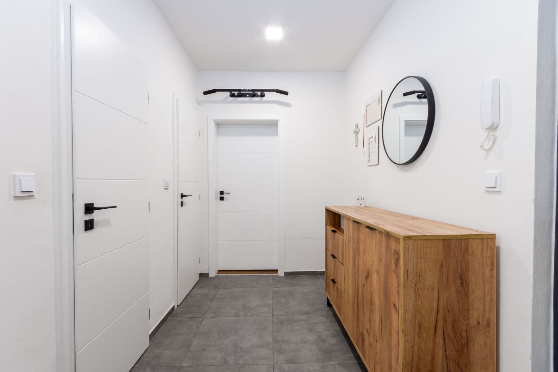 Predaj bytu 2-izbový 54 m², Marie Majerové, Ostrava, Moravskoslezský kraj Predaj bytu 2-izbový 54 m², Marie Majerové, Ostrava, Moravskoslezský kraj