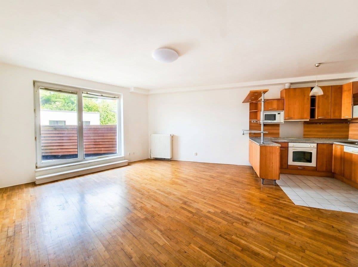 Prenájom bytu 3-izbový 109 m², Mojžíšova, Brno, Jihomoravský kraj Prenájom bytu 3-izbový 109 m², Mojžíšova, Brno, Jihomoravský kraj