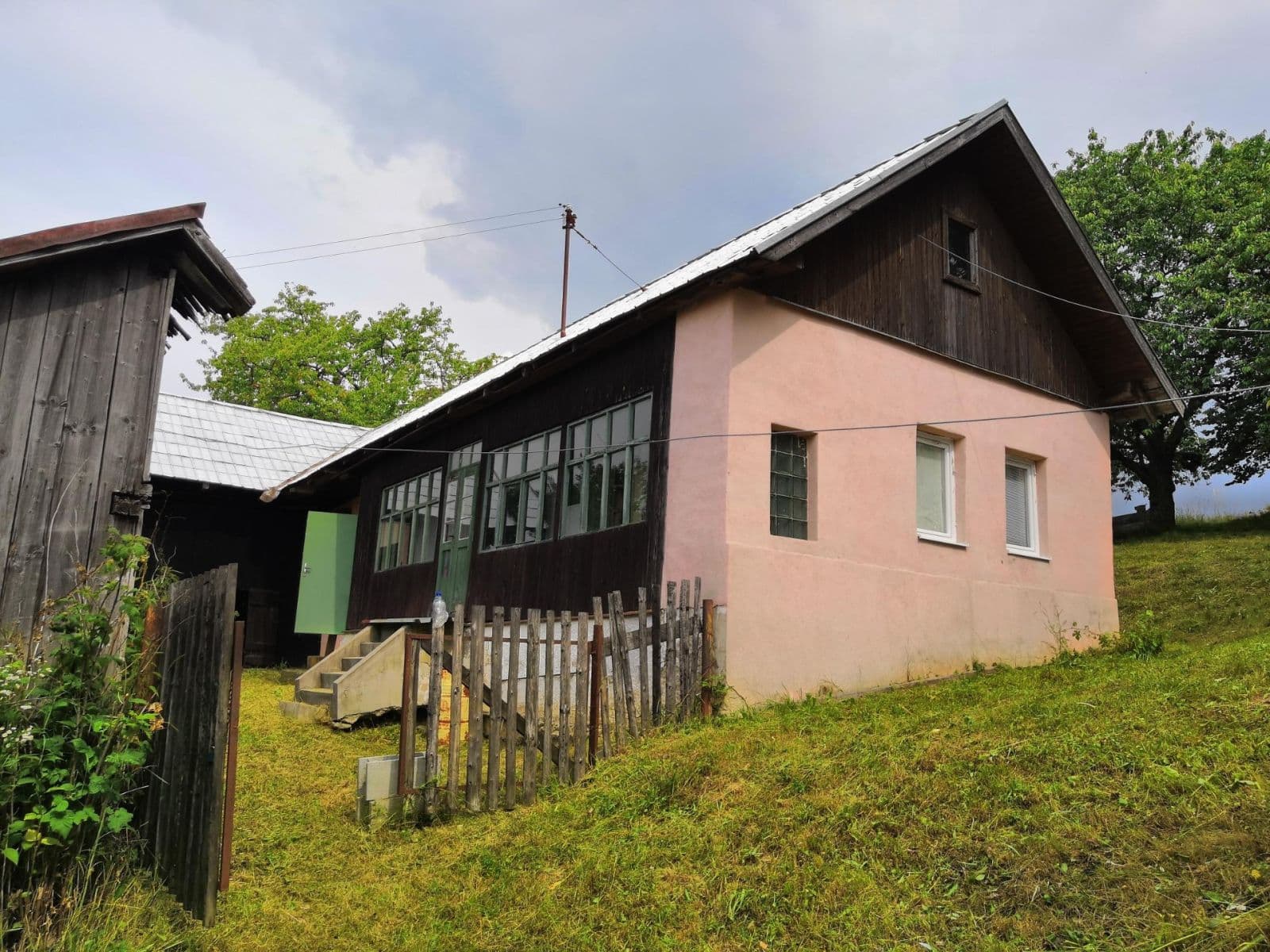 Predaj rekreačného objektu 151 m², pozemek 151 m², Dobroč, Banskobystrický kraj Predaj rekreačného objektu 151 m², pozemek 151 m², Dobroč, Banskobystrický kraj
