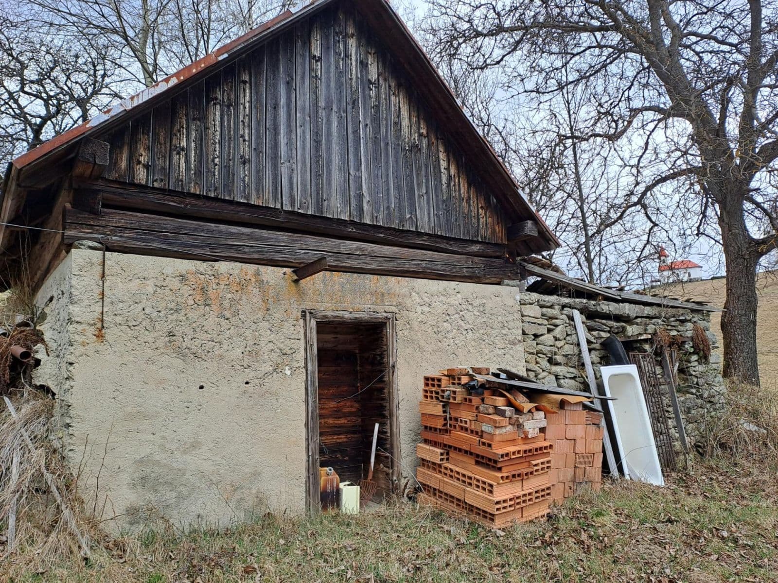 Predaj rekreačného objektu 151 m², pozemek 151 m², Dobroč, Banskobystrický kraj Predaj rekreačného objektu 151 m², pozemek 151 m², Dobroč, Banskobystrický kraj