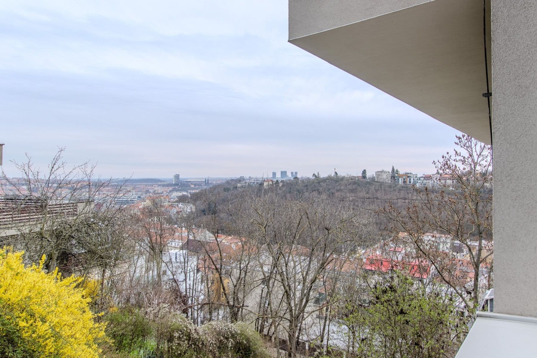 Prenájom bytu 1-izbový 64 m², Nad Výšinkou, Praha, Praha Prenájom bytu 1-izbový 64 m², Nad Výšinkou, Praha, Praha