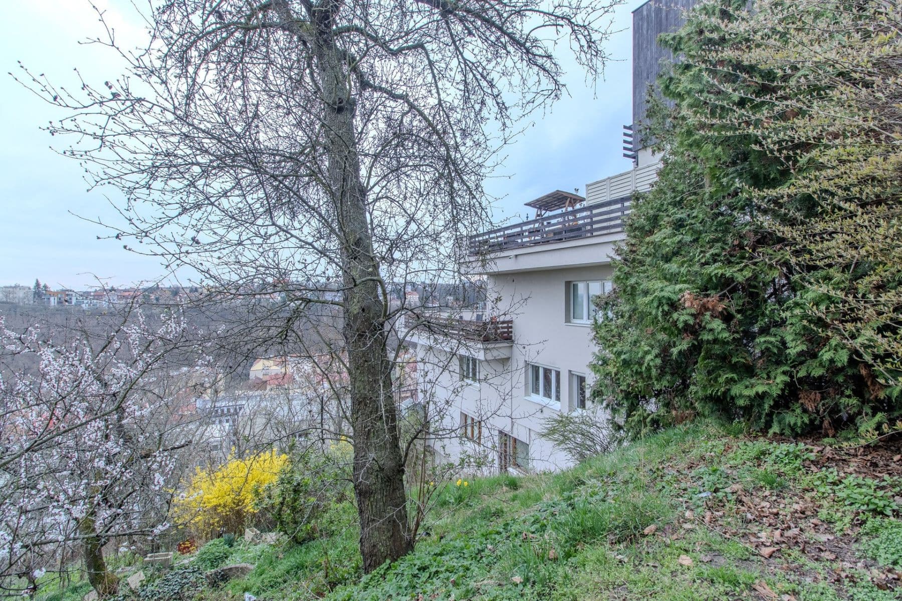 Prenájom bytu 1-izbový 64 m², Nad Výšinkou, Praha, Praha Prenájom bytu 1-izbový 64 m², Nad Výšinkou, Praha, Praha