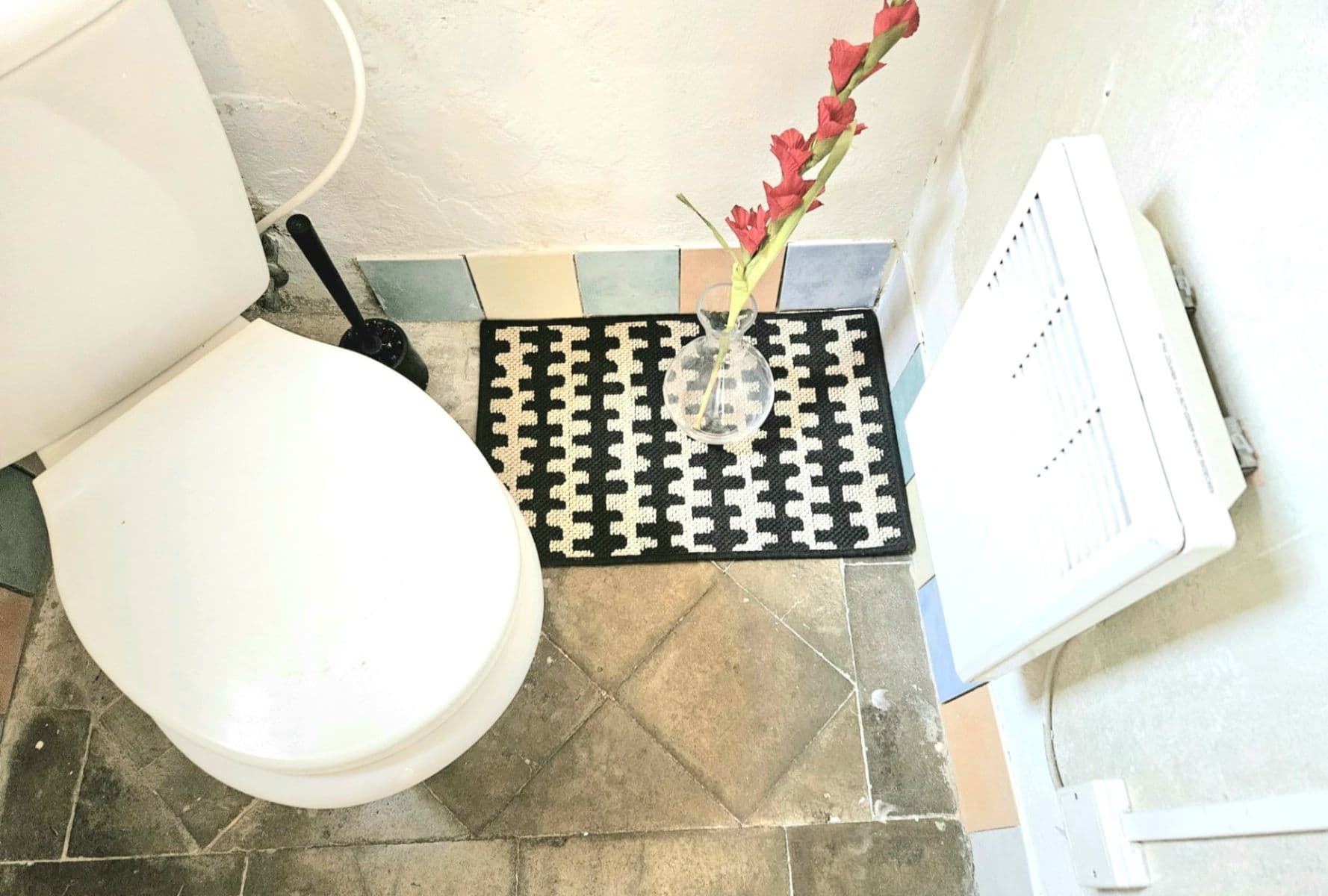 Prenájom bytu 3-izbový 90 m², Husinecká, Praha, Praha Prenájom bytu 3-izbový 90 m², Husinecká, Praha, Praha