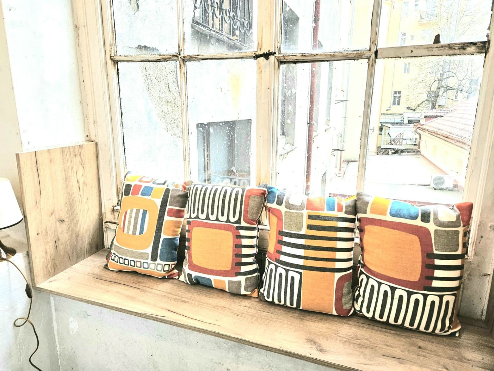 Prenájom bytu 3-izbový 90 m², Husinecká, Praha, Praha Prenájom bytu 3-izbový 90 m², Husinecká, Praha, Praha