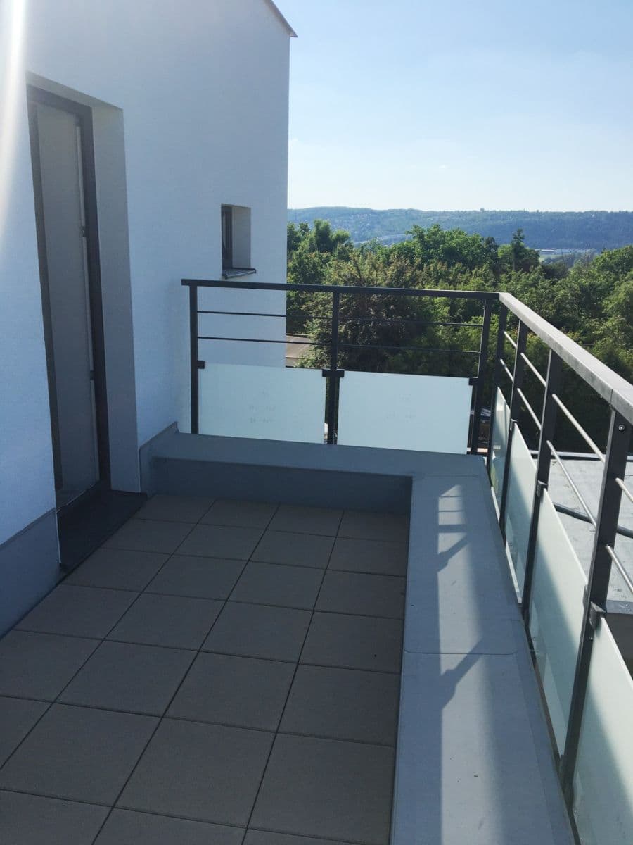 Prenájom bytu 1-izbový 32 m², Palmetová, Praha, Praha Prenájom bytu 1-izbový 32 m², Palmetová, Praha, Praha