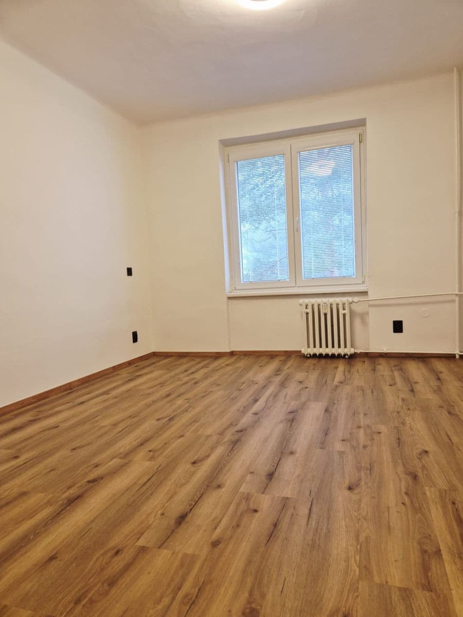 Prenájom bytu 2-izbový 56 m², Buková, Praha, Praha Prenájom bytu 2-izbový 56 m², Buková, Praha, Praha