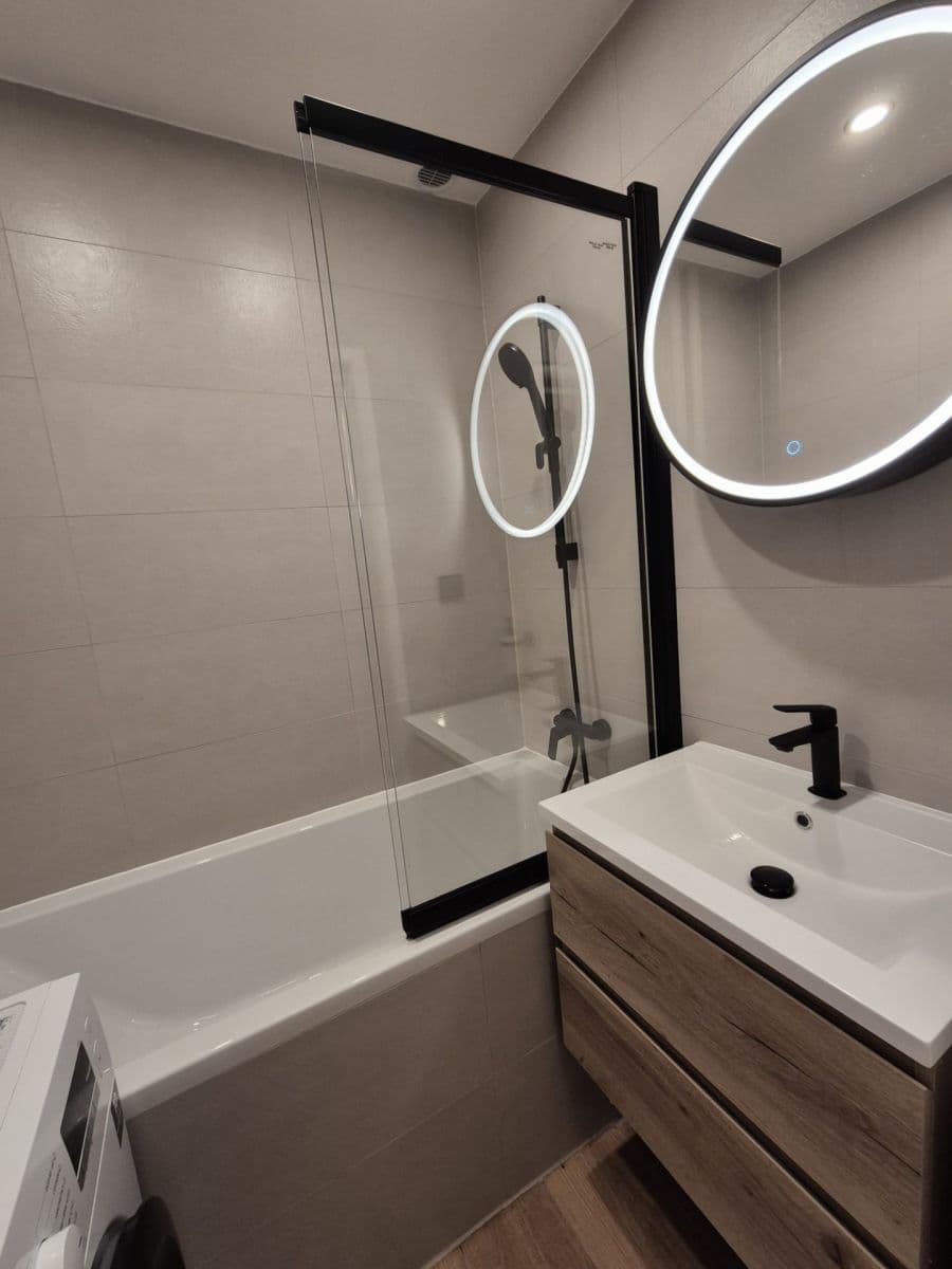 Prenájom bytu 2-izbový 56 m², Buková, Praha, Praha Prenájom bytu 2-izbový 56 m², Buková, Praha, Praha