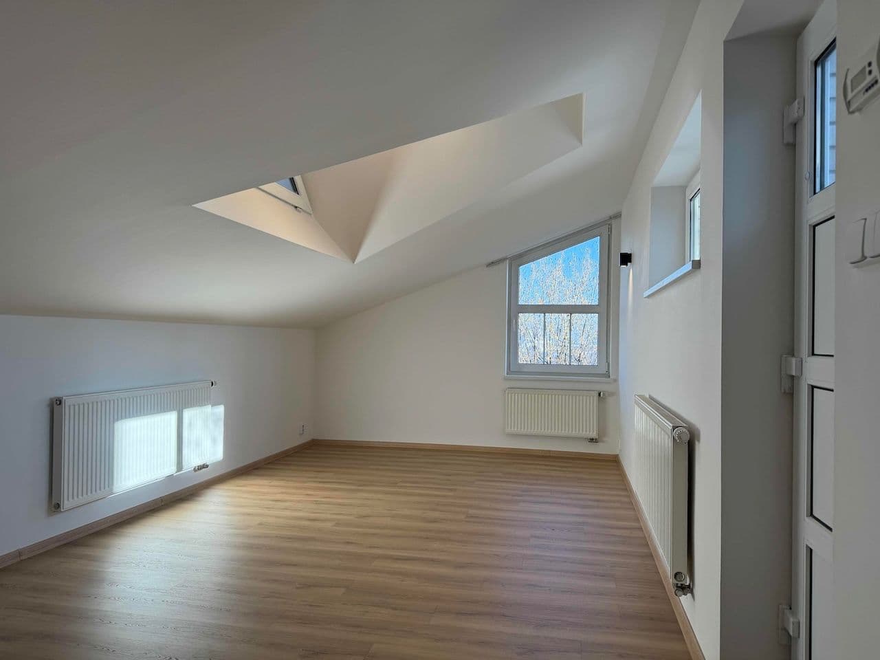 Prenájom bytu 1-izbový 46 m², Pod Kesnerkou, Praha, Praha Prenájom bytu 1-izbový 46 m², Pod Kesnerkou, Praha, Praha