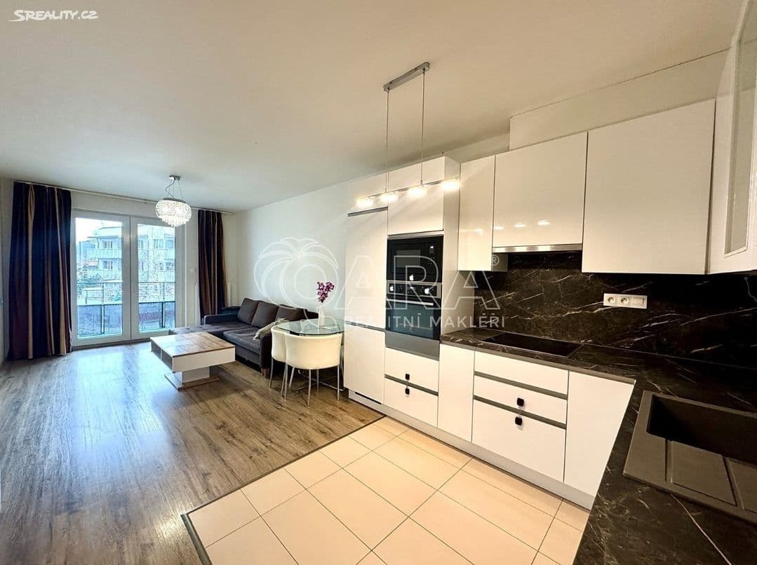 Predaj bytu 3-izbový 75 m², Škrábkových, Praha, Praha Predaj bytu 3-izbový 75 m², Škrábkových, Praha, Praha