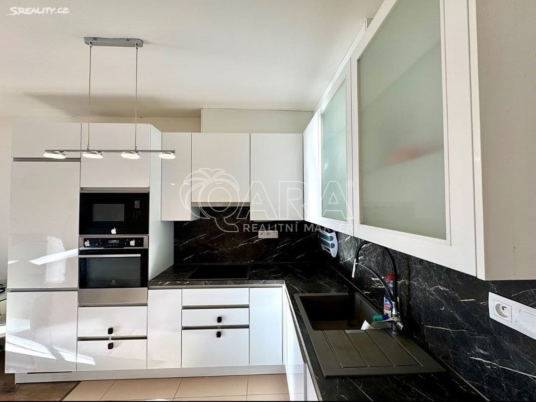 Predaj bytu 3-izbový 75 m², Škrábkových, Praha, Praha Predaj bytu 3-izbový 75 m², Škrábkových, Praha, Praha