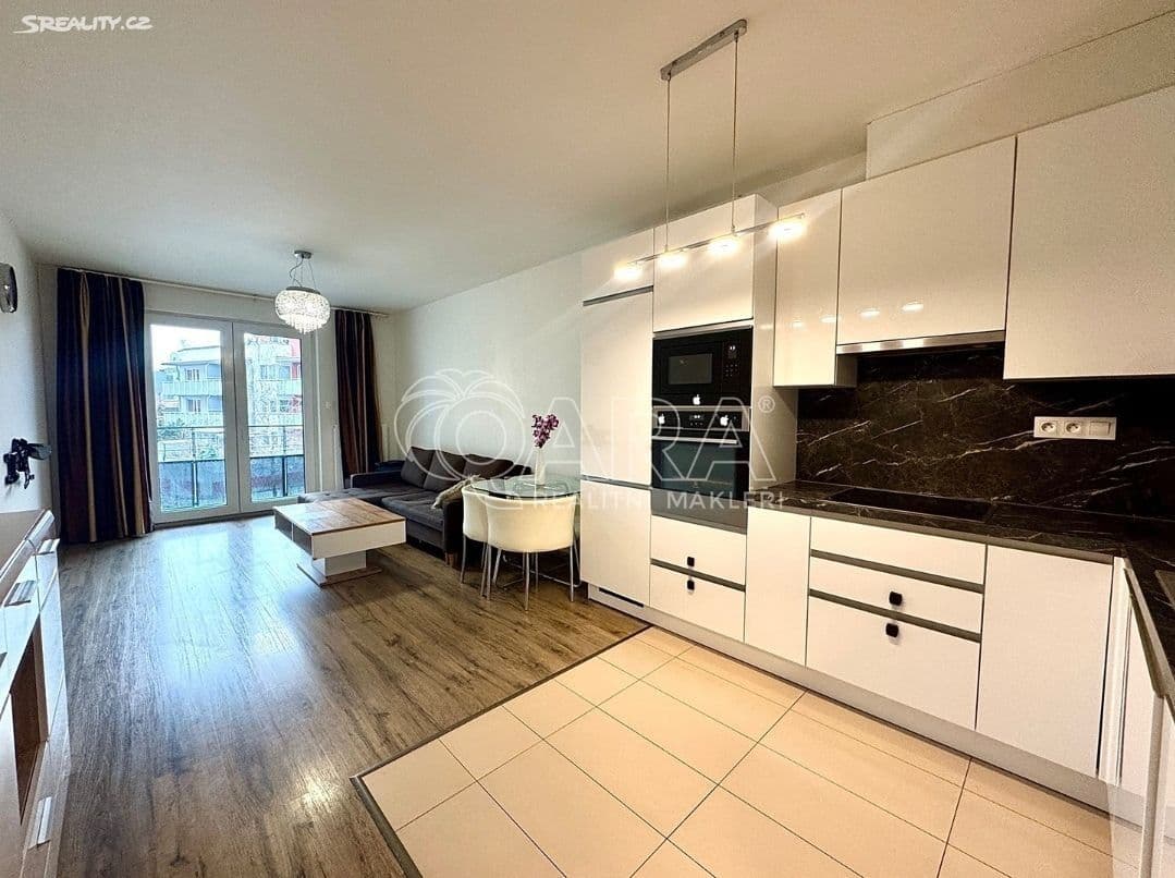 Predaj bytu 3-izbový 75 m², Škrábkových, Praha, Praha Predaj bytu 3-izbový 75 m², Škrábkových, Praha, Praha