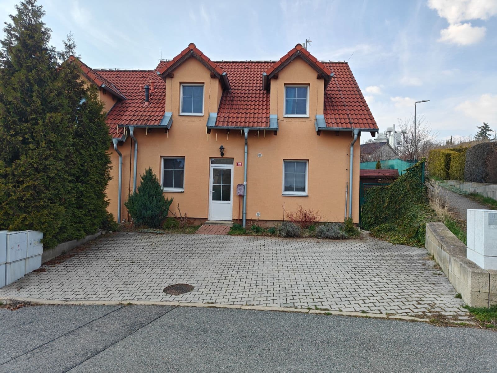 Predaj domu 102 m², pozemek 351 m², Na Horce, Vinařice, Středočeský kraj Predaj domu 102 m², pozemek 351 m², Na Horce, Vinařice, Středočeský kraj