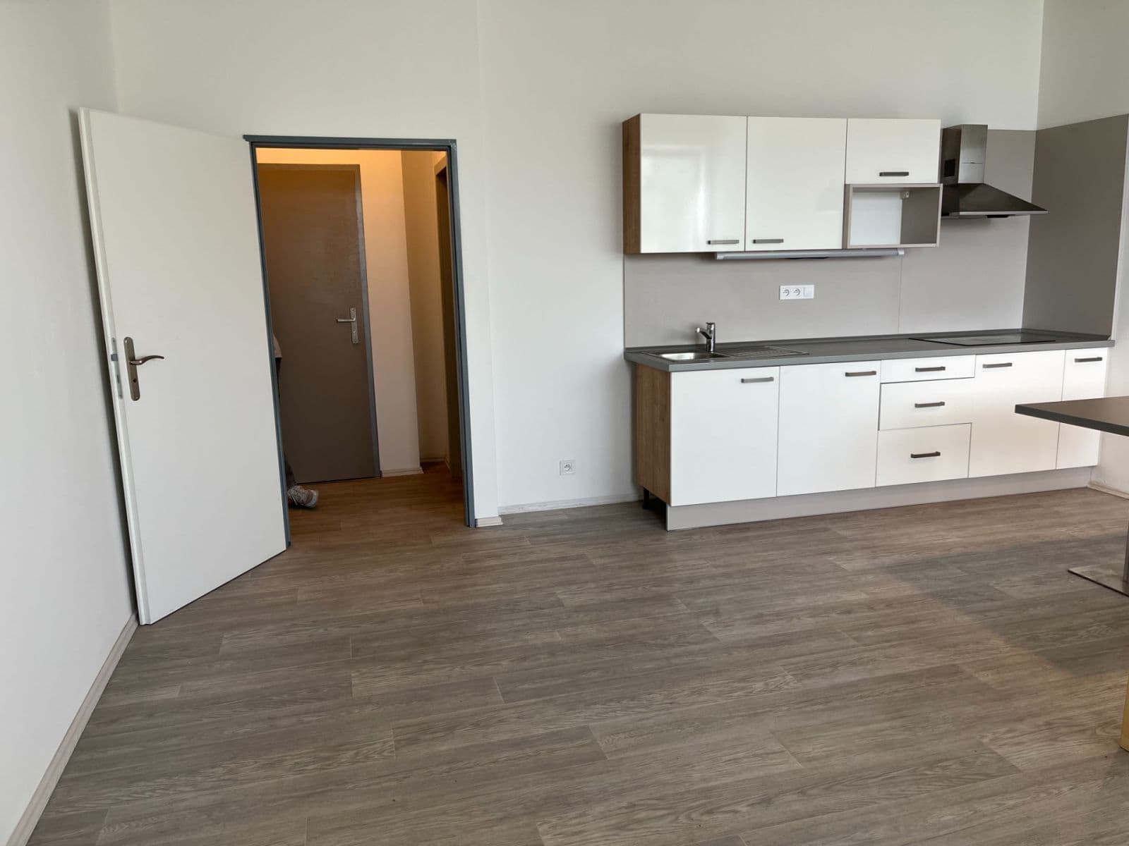Prenájom bytu 1-izbový 45 m², V Bytovkách, Praha, Praha Prenájom bytu 1-izbový 45 m², V Bytovkách, Praha, Praha