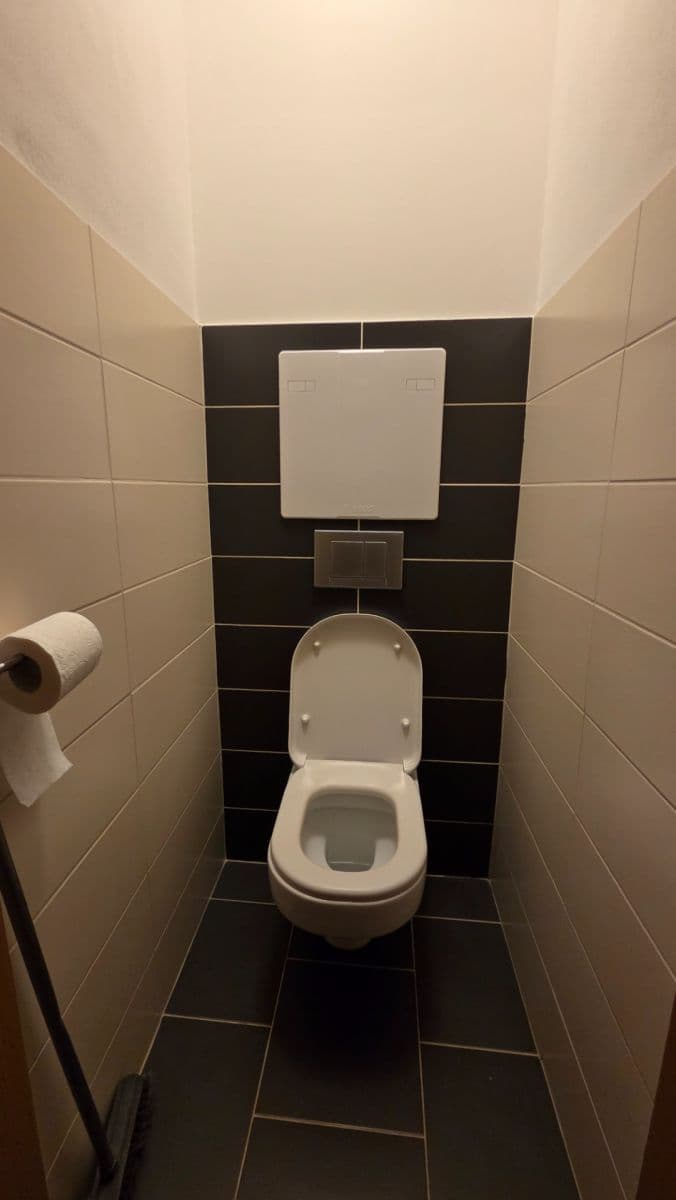 Prenájom bytu 3-izbový 63 m², Trnavská, Praha, Praha Prenájom bytu 3-izbový 63 m², Trnavská, Praha, Praha