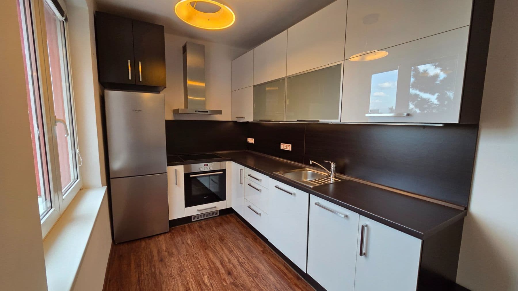 Prenájom bytu 3-izbový 63 m², Trnavská, Praha, Praha Prenájom bytu 3-izbový 63 m², Trnavská, Praha, Praha