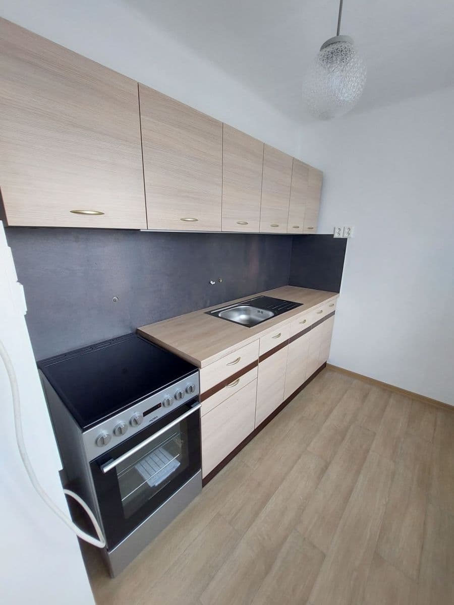 Prenájom bytu 3-izbový 61 m², Chotěboř, Kraj Vysočina Prenájom bytu 3-izbový 61 m², Chotěboř, Kraj Vysočina