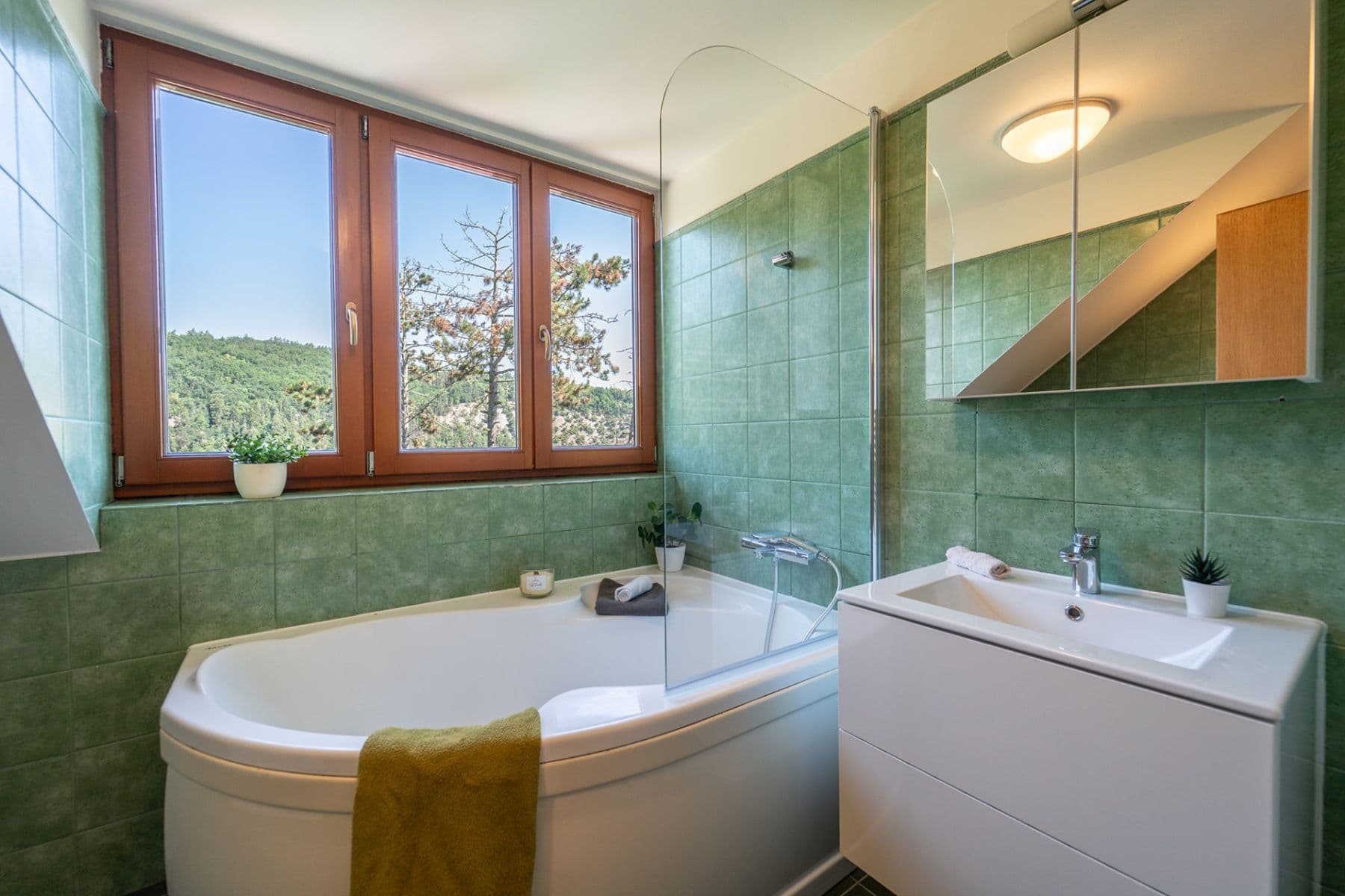 Predaj domu 188 m², pozemek 438 m², Pod Sokolovnou, Vrané nad Vltavou, Středočeský kraj Predaj domu 188 m², pozemek 438 m², Pod Sokolovnou, Vrané nad Vltavou, Středočeský kraj