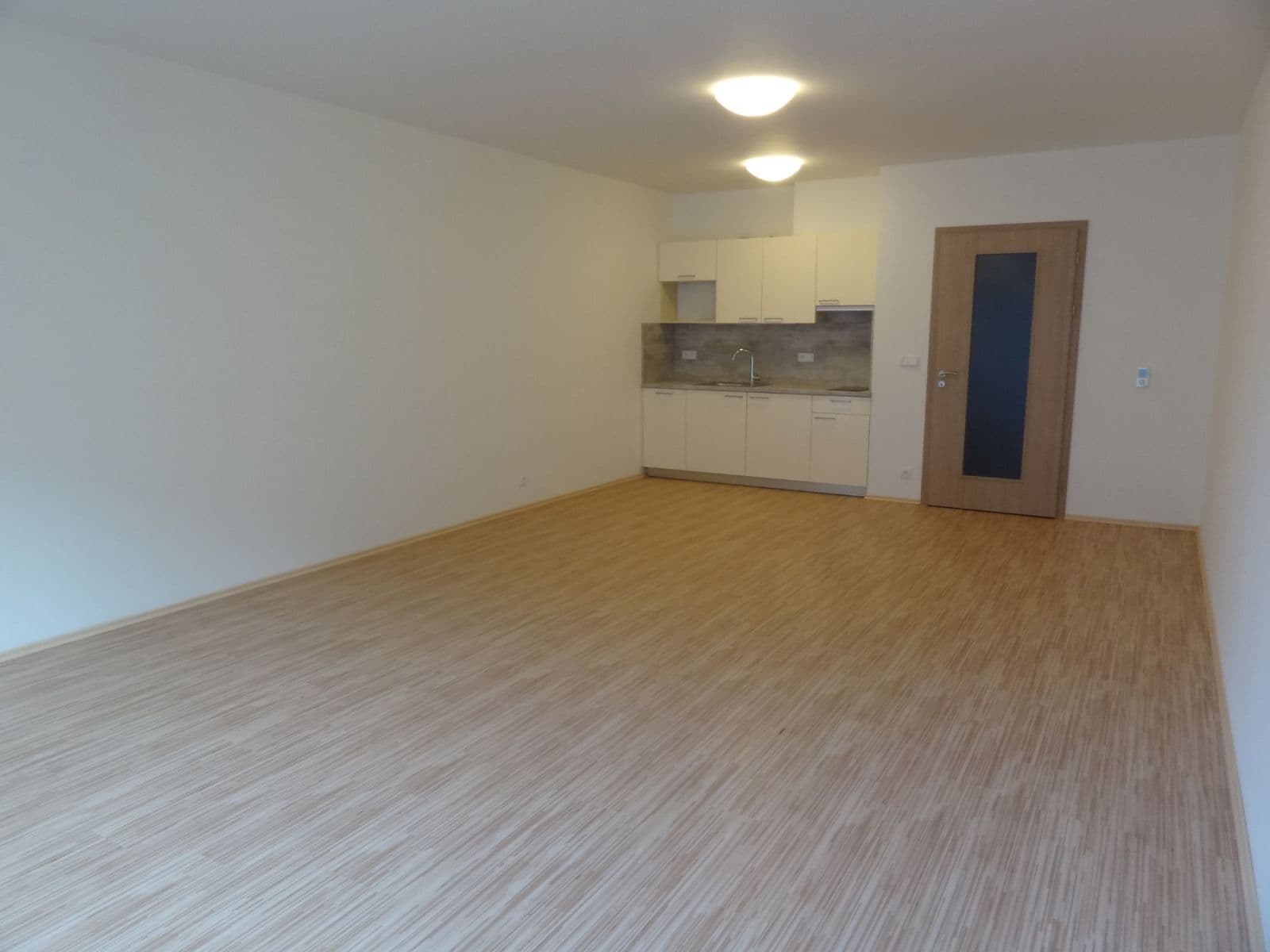 Prenájom bytu 1-izbový 44 m², Sinkulova, Praha, Praha Prenájom bytu 1-izbový 44 m², Sinkulova, Praha, Praha