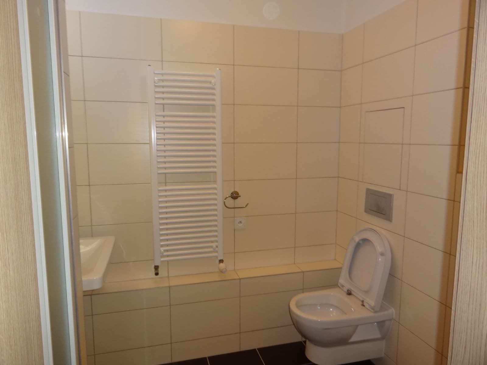 Prenájom bytu 1-izbový 44 m², Sinkulova, Praha, Praha Prenájom bytu 1-izbový 44 m², Sinkulova, Praha, Praha