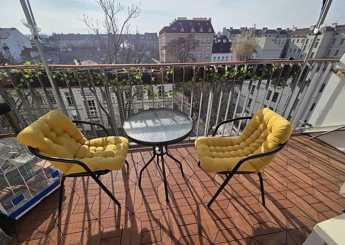 Prenájom bytu 2-izbový 55 m², Dělnická, Praha, Praha Prenájom bytu 2-izbový 55 m², Dělnická, Praha, Praha