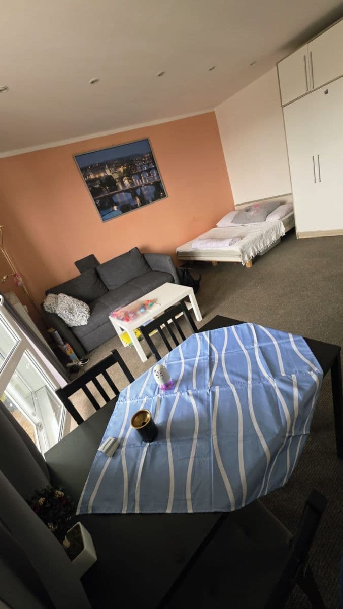 Prenájom bytu 2-izbový 55 m², Dělnická, Praha, Praha Prenájom bytu 2-izbový 55 m², Dělnická, Praha, Praha