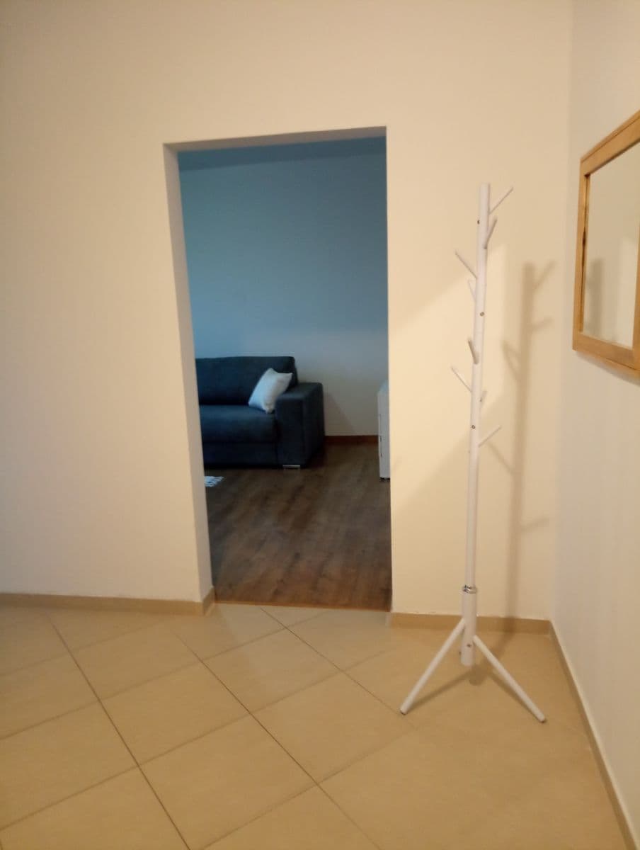 Prenájom bytu 3-izbový 68 m², Rustaveliho, Rača, Bratislavský kraj Prenájom bytu 3-izbový 68 m², Rustaveliho, Rača, Bratislavský kraj