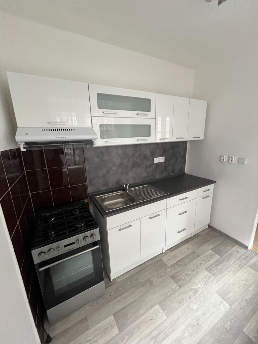 Prenájom bytu 2-izbový 48 m², Kloboučnická, Praha, Praha Prenájom bytu 2-izbový 48 m², Kloboučnická, Praha, Praha