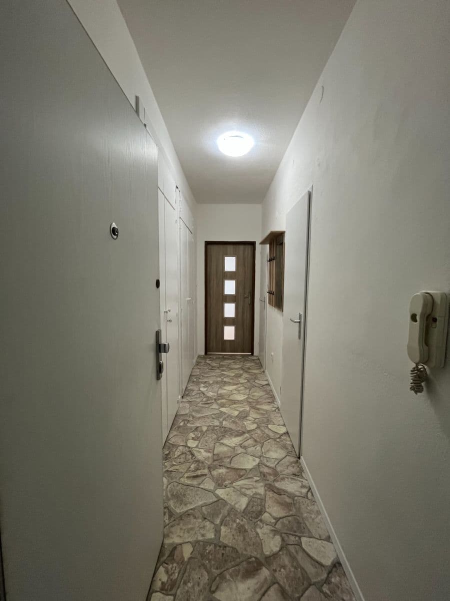 Prenájom bytu 2-izbový 48 m², Kloboučnická, Praha, Praha Prenájom bytu 2-izbový 48 m², Kloboučnická, Praha, Praha