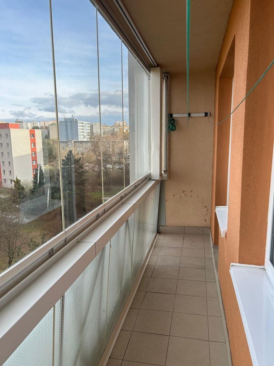 Prenájom bytu 4-izbový 76 m², Bělčická, Praha, Praha Prenájom bytu 4-izbový 76 m², Bělčická, Praha, Praha